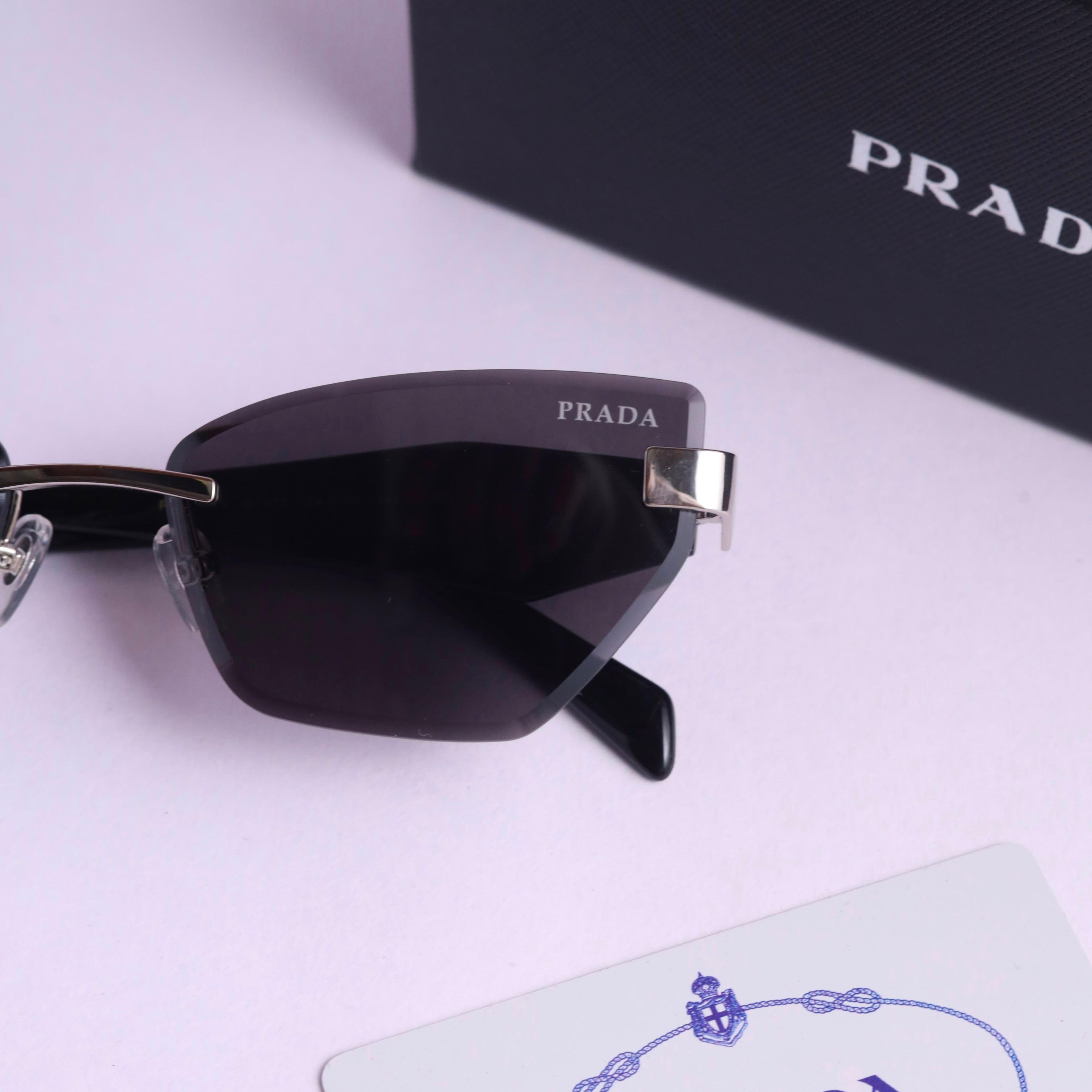 Prad_a 210 Silver Black