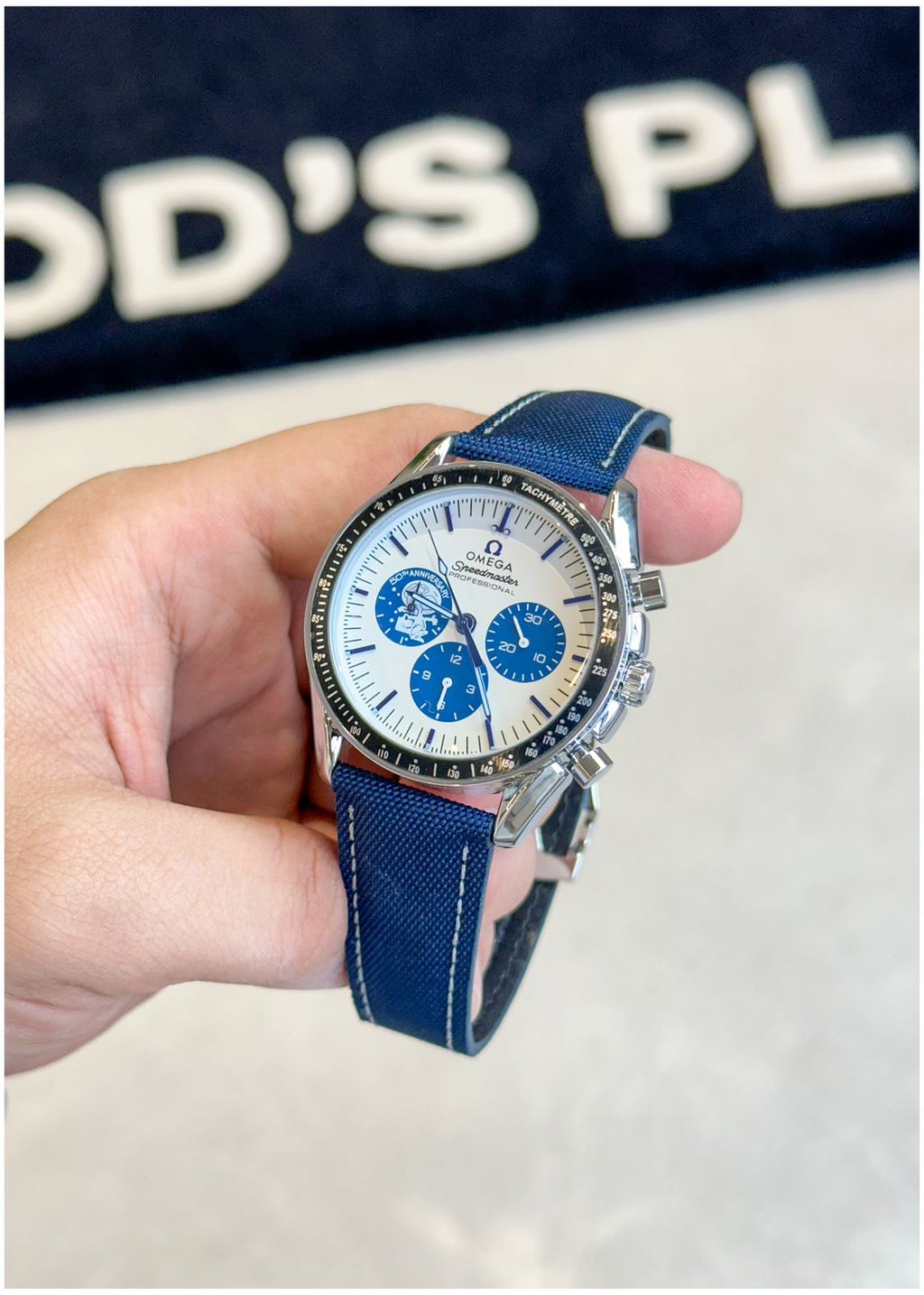 Omega Speedmaster Silver Snoopy