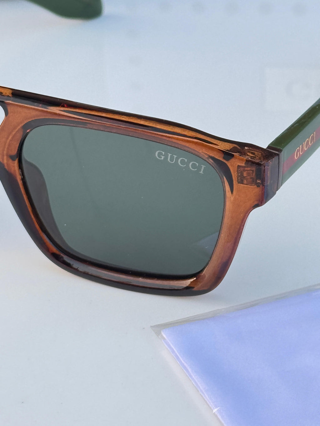 Gucc_i 4951 brown green
