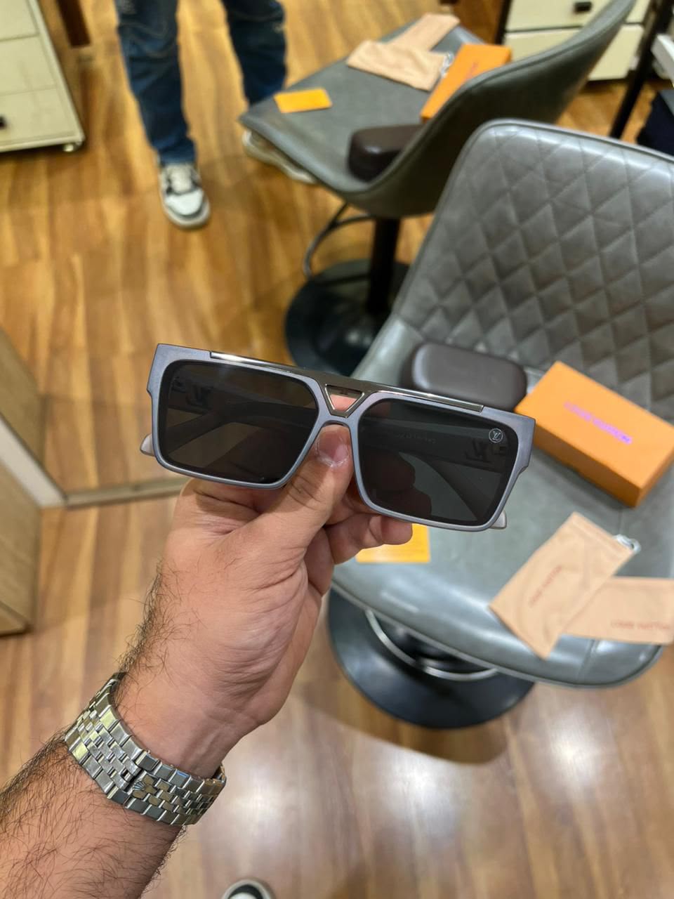 Louis_Vuitton 1984 Matt Grey