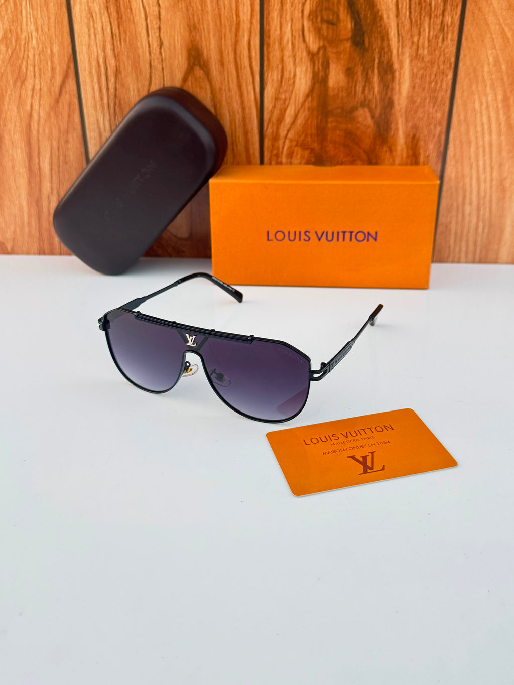 Louis_Vuitton 22295 Aviators
