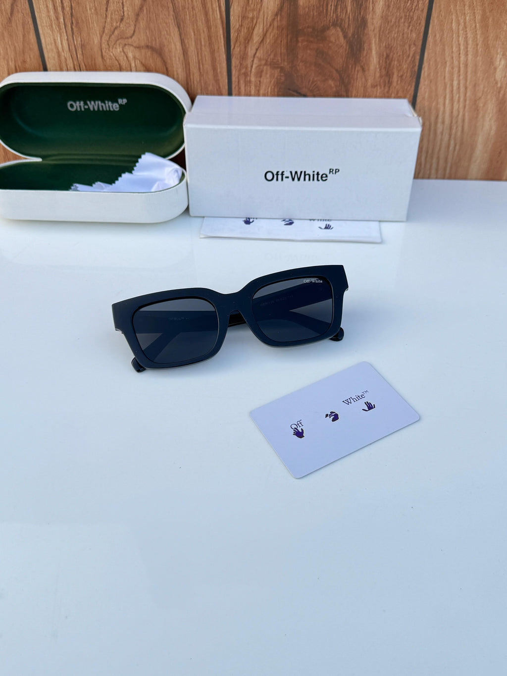 Off_Whitee 126 Full Black