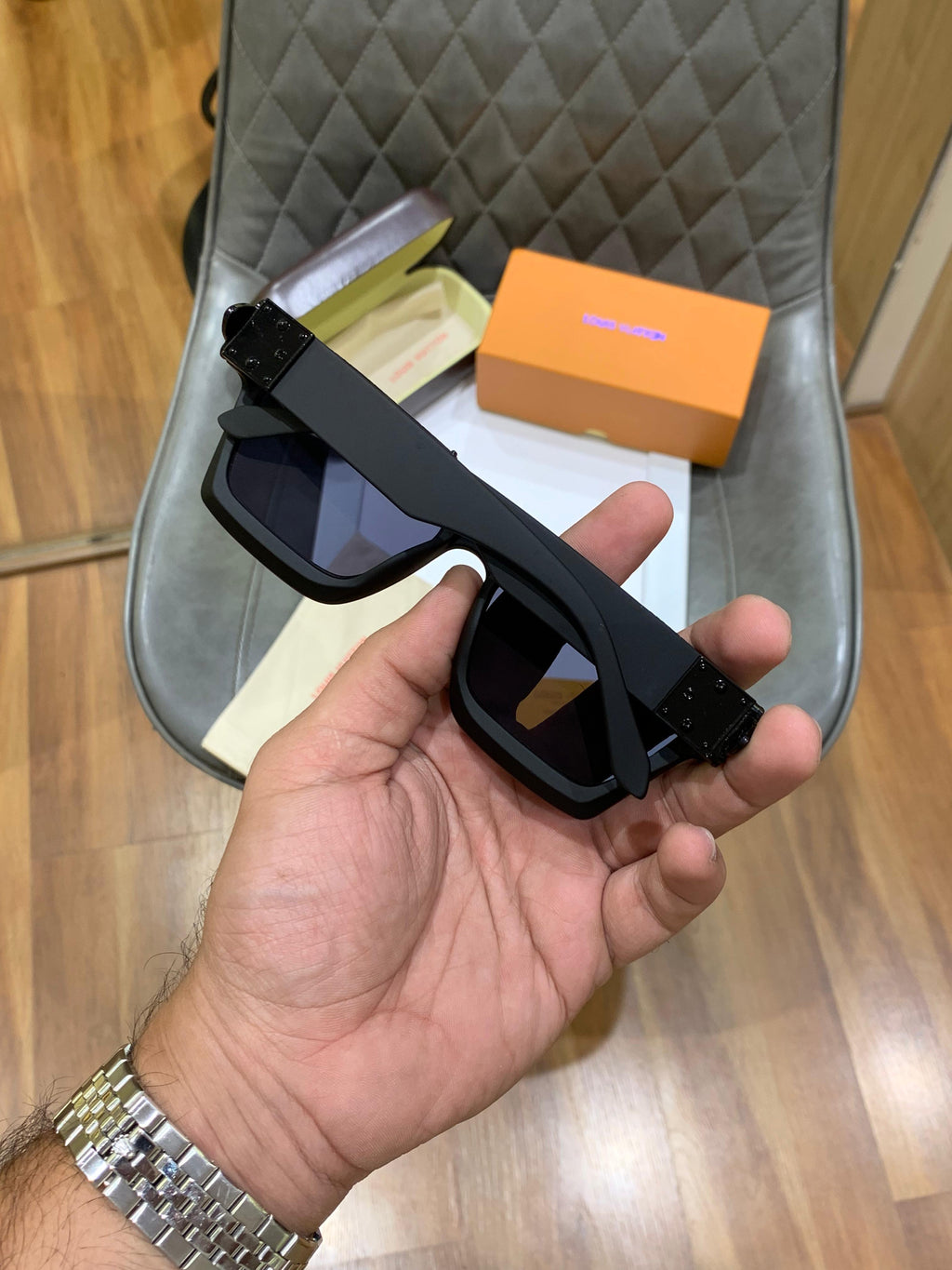 Louis Vuitton millionaire full black