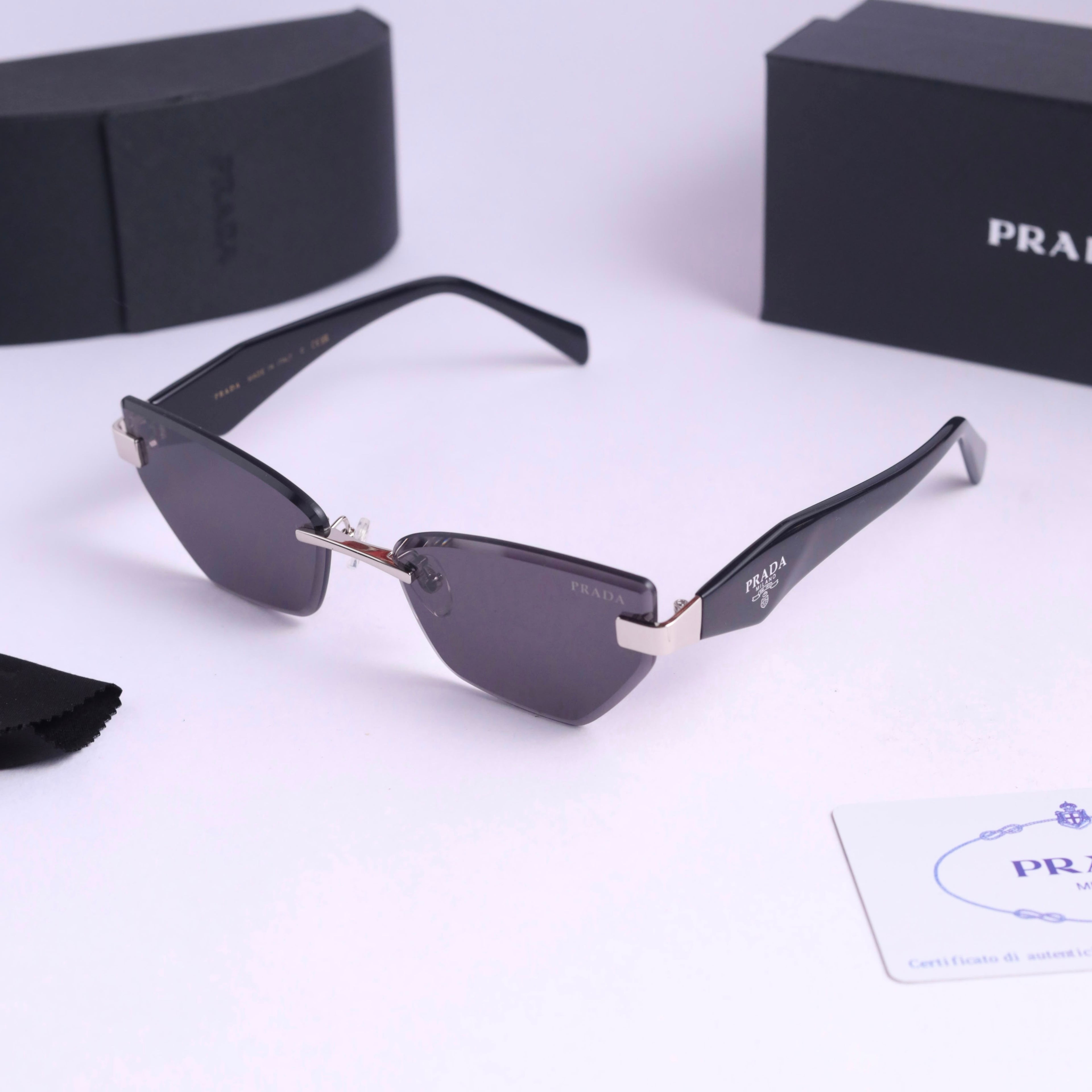 Prad_a 210 Silver Black
