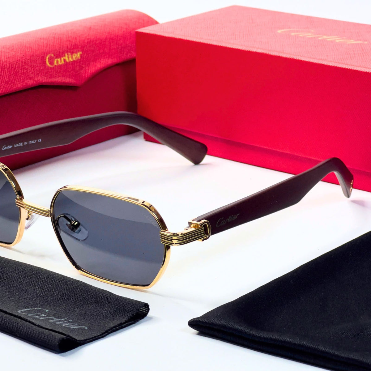 Cartie_r 704 Gold Black