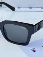 Off_Whitee 126 Full Black