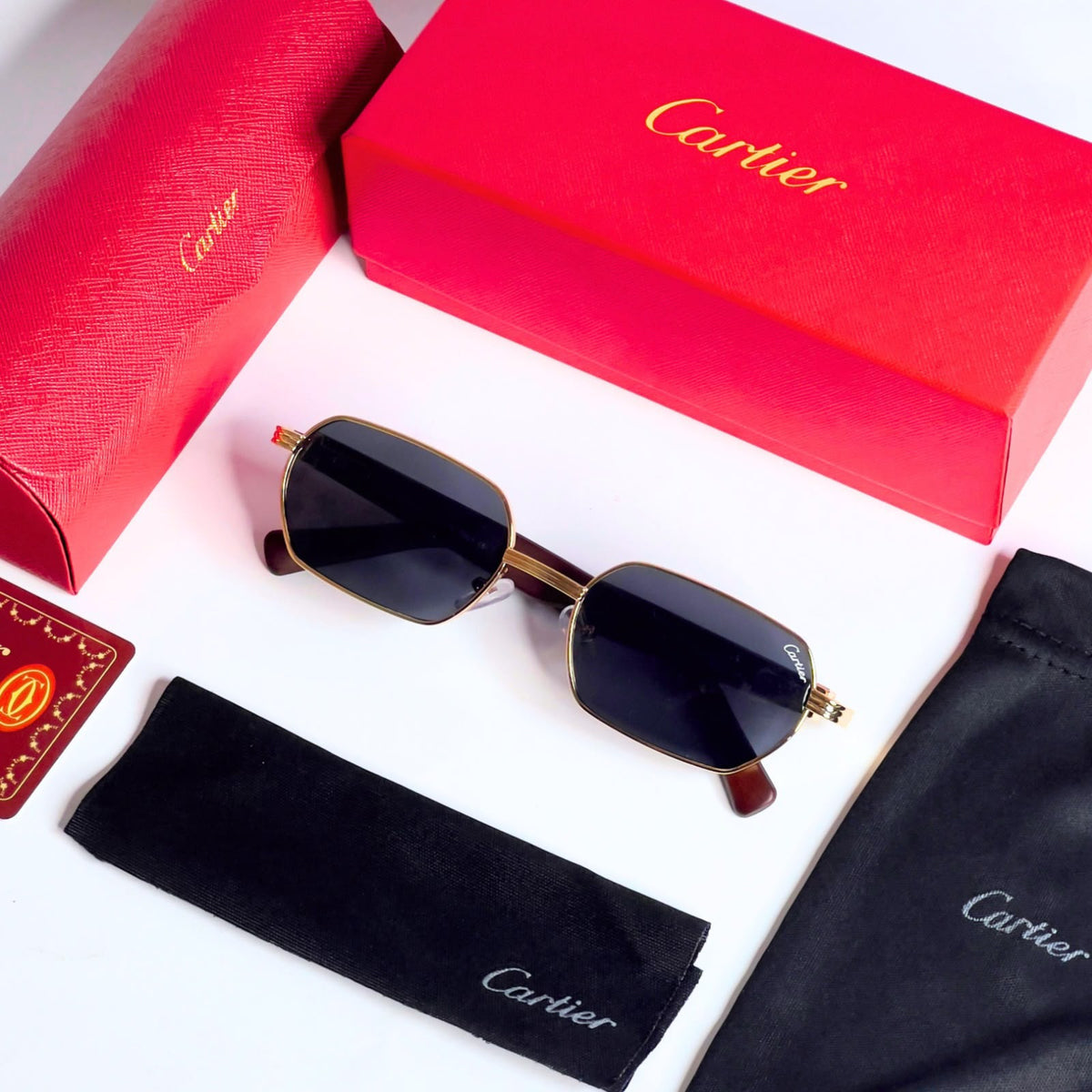 Cartie_r 704 Gold Black