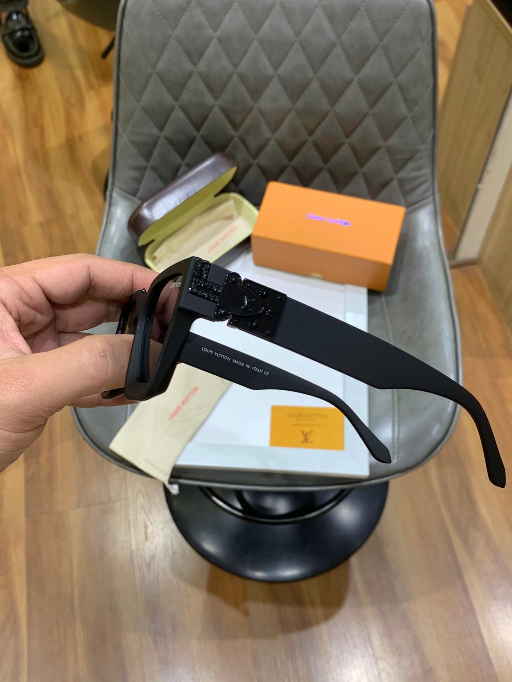 Louis Vuitton millionaire full black