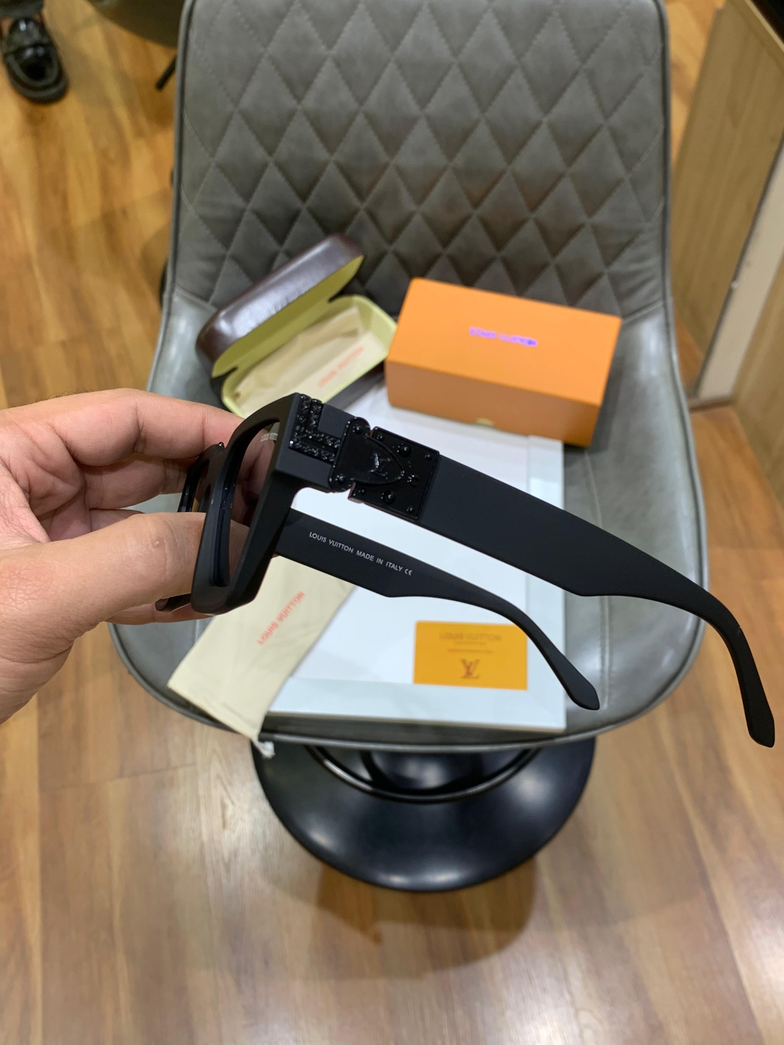 Louis Vuitton millionaire full black