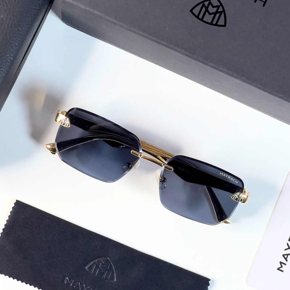 Maybac_h 9840 Gold Black