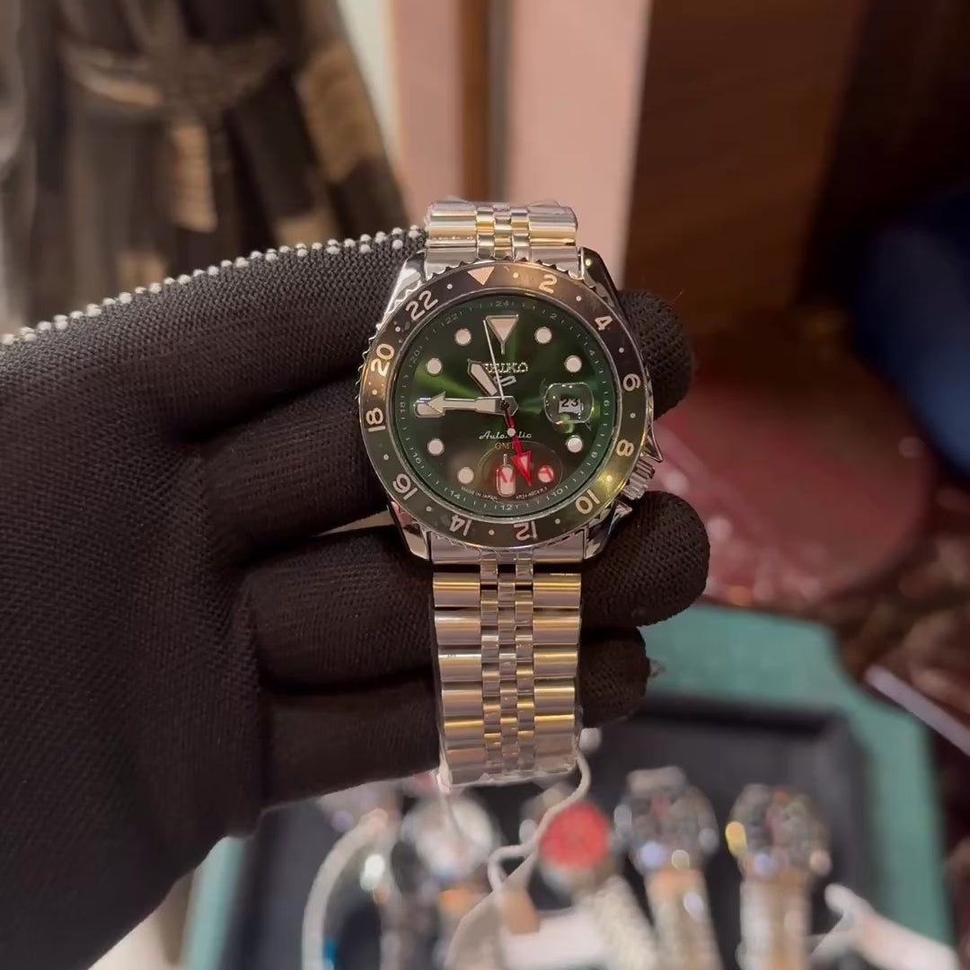 Seiko GMT Swiss