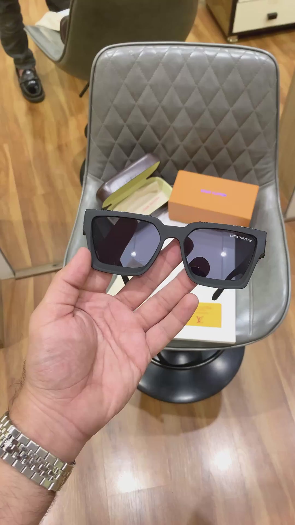 Louis Vuitton millionaire full black